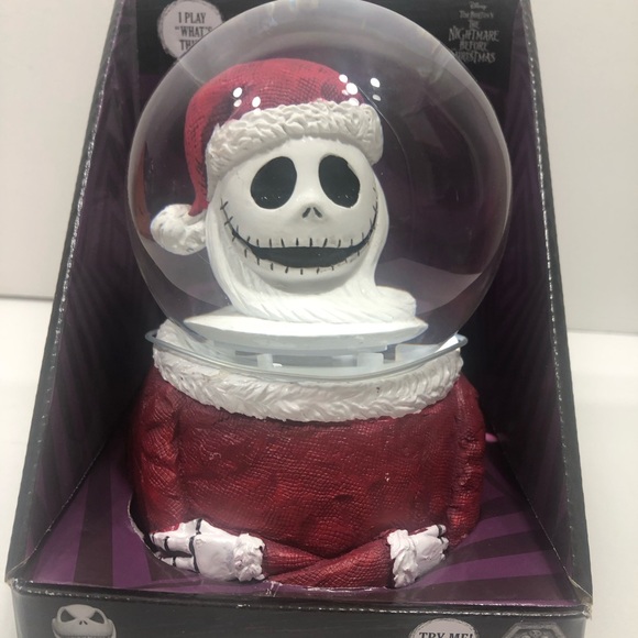 Santa Jack Water Globe - Picture 10 of 11